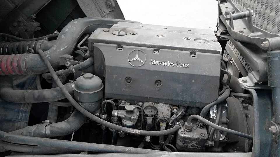 Mercedes-Benz OM904 LA Engine product image
