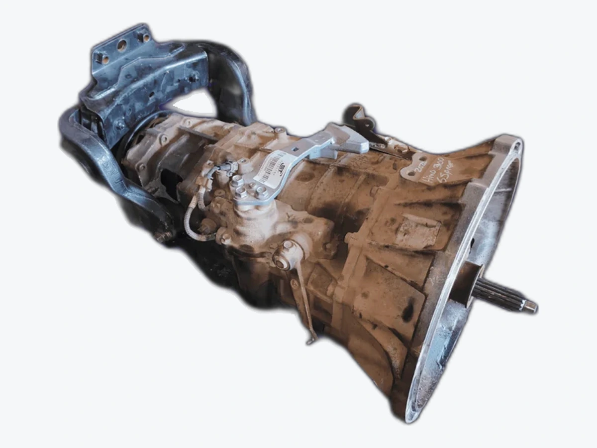 Hino 300 Gearbox – Heavy-Duty Commercial Truck Transmission reference photo